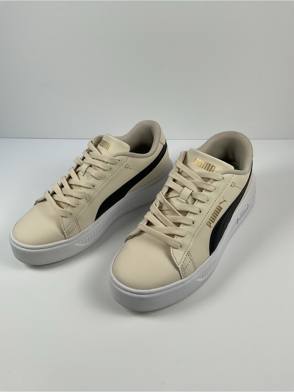 Puma Smash Platform V3 Women Sneakers Cream Black Size 8 Casual Shoes - Picture 3 of 10